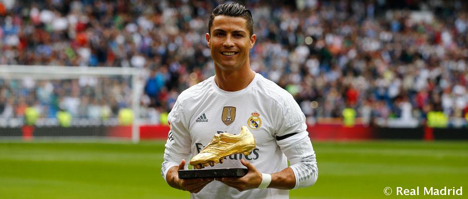 Ronaldo nike sale shoes gold